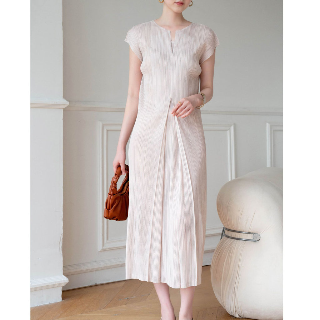 High-end Pleated Elegant and Stylish Commute Dress with Fresh Fashion Design