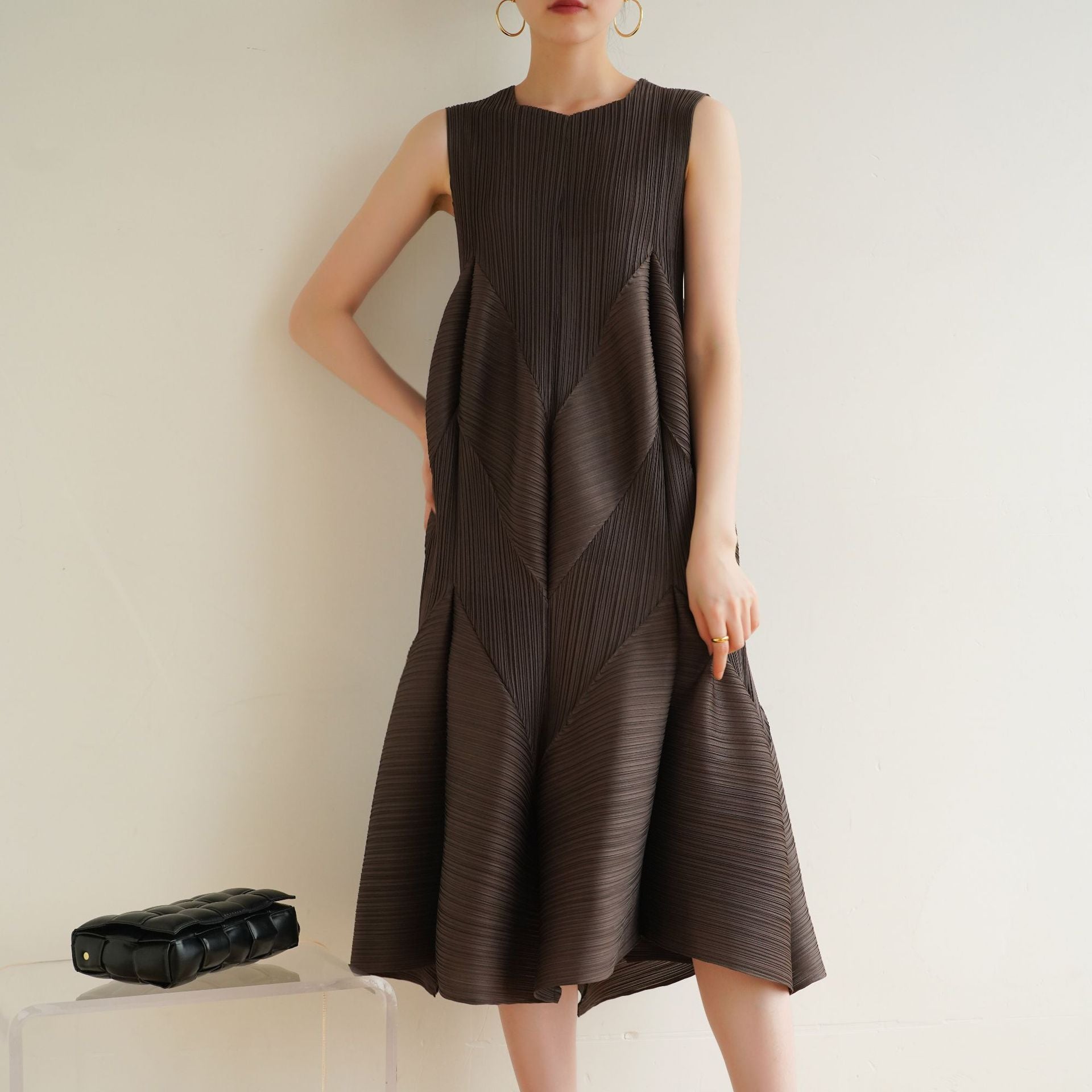 High-end Pleated Classic Hand-Pressed Pleat Oversized Loose Casual Fashion Bloom Dress