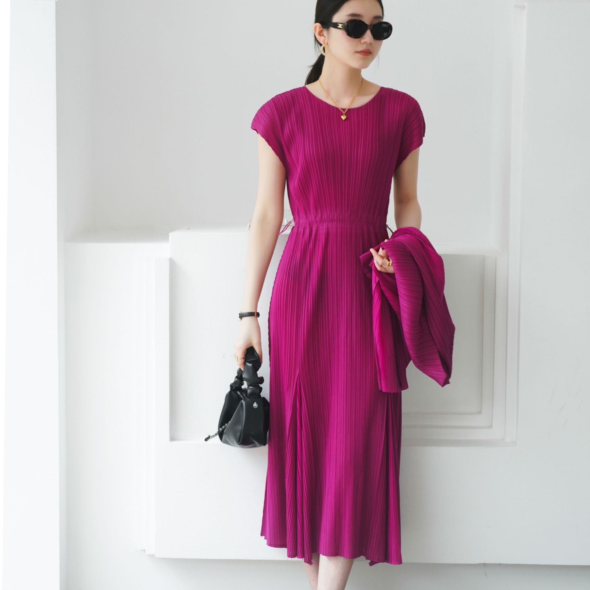 High-end Pleated Drawstring Slim Waist Round Neck Elegant Commute Dress