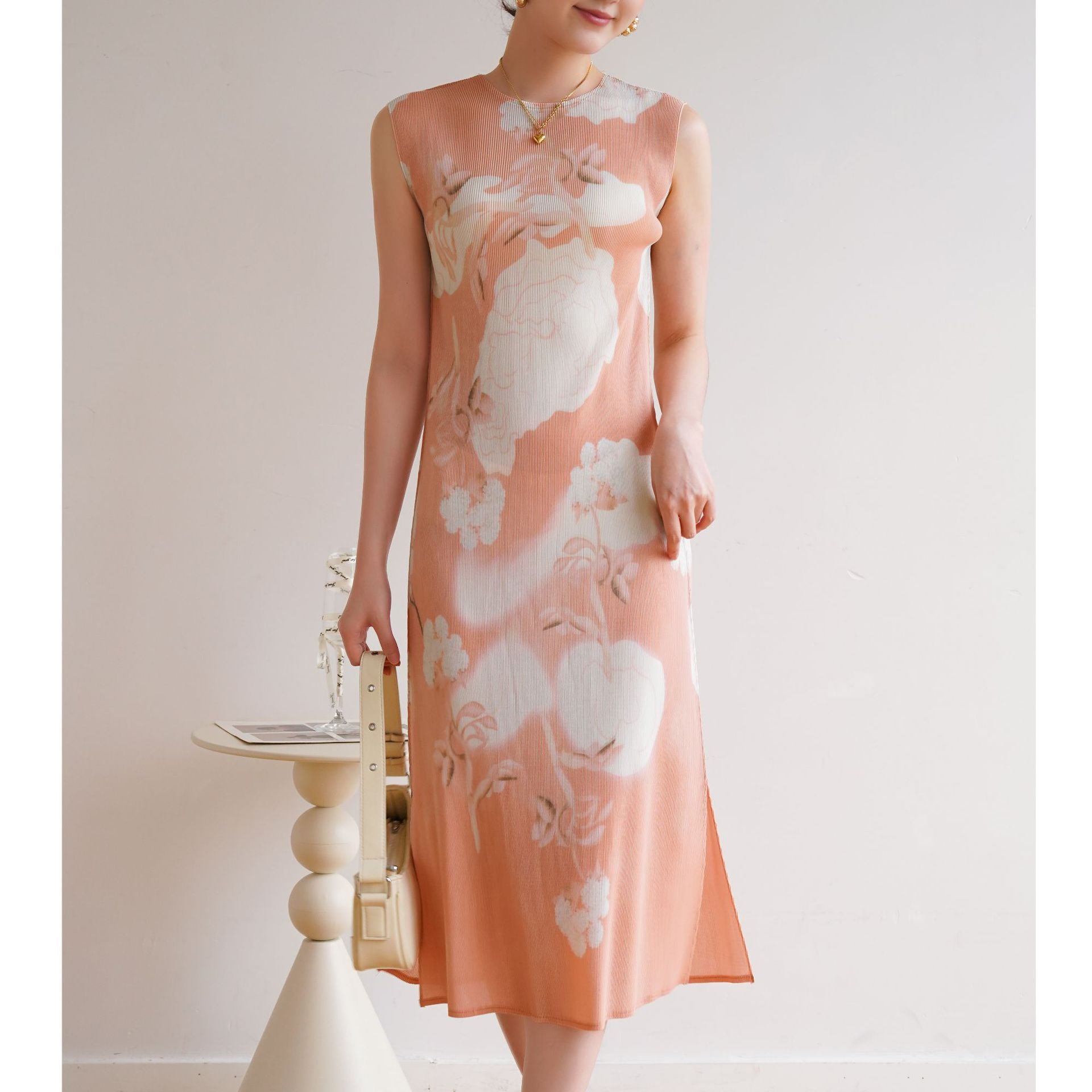 Elegant Chinese Print Pleated Dress for Office Wear Modern Cheongsam Design