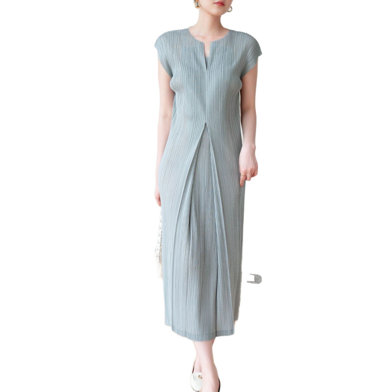 High-end Pleated Elegant and Stylish Commute Dress with Fresh Fashion Design
