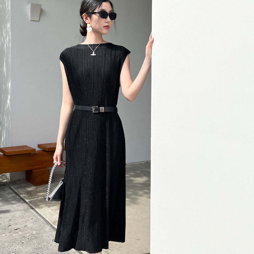Elegant Pleated Dress with High-End Shiny Fabric Fashionable and Chic Summer Style One-Piece Dress