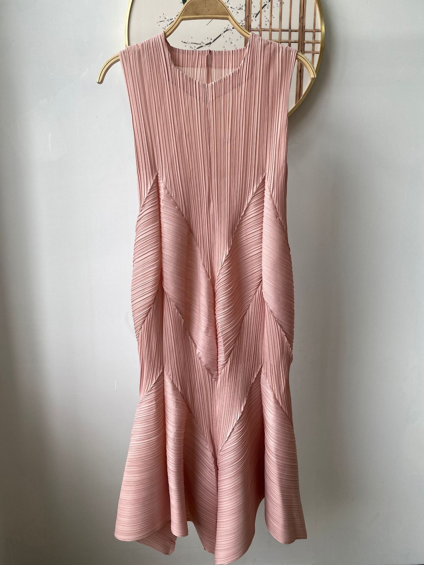 High-end Pleated Classic Hand-Pressed Pleat Oversized Loose Casual Fashion Bloom Dress