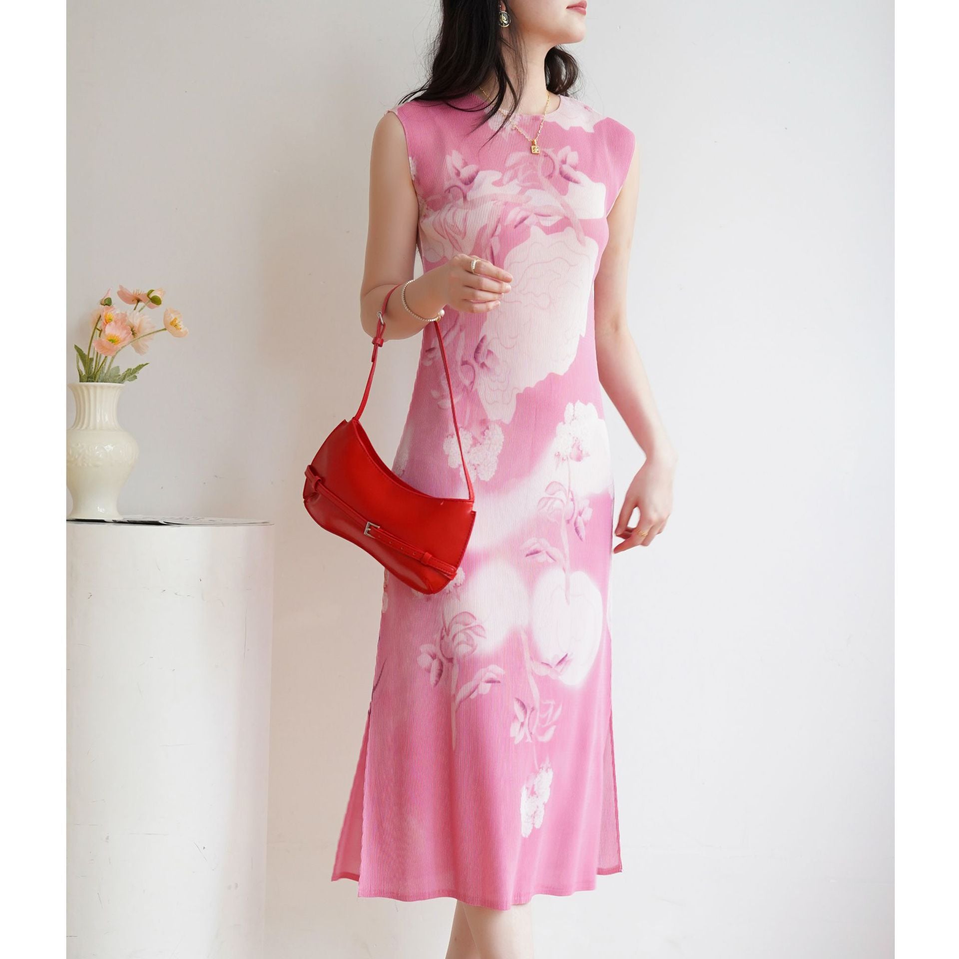 Elegant Chinese Print Pleated Dress for Office Wear Modern Cheongsam Design