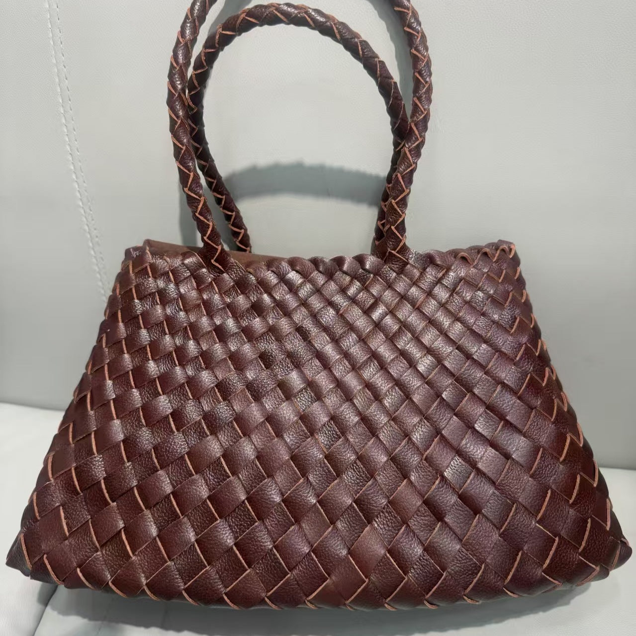 Trendy Retro Large Capacity Handbag Pure Handmade Woven Commuter  Shoulder bag