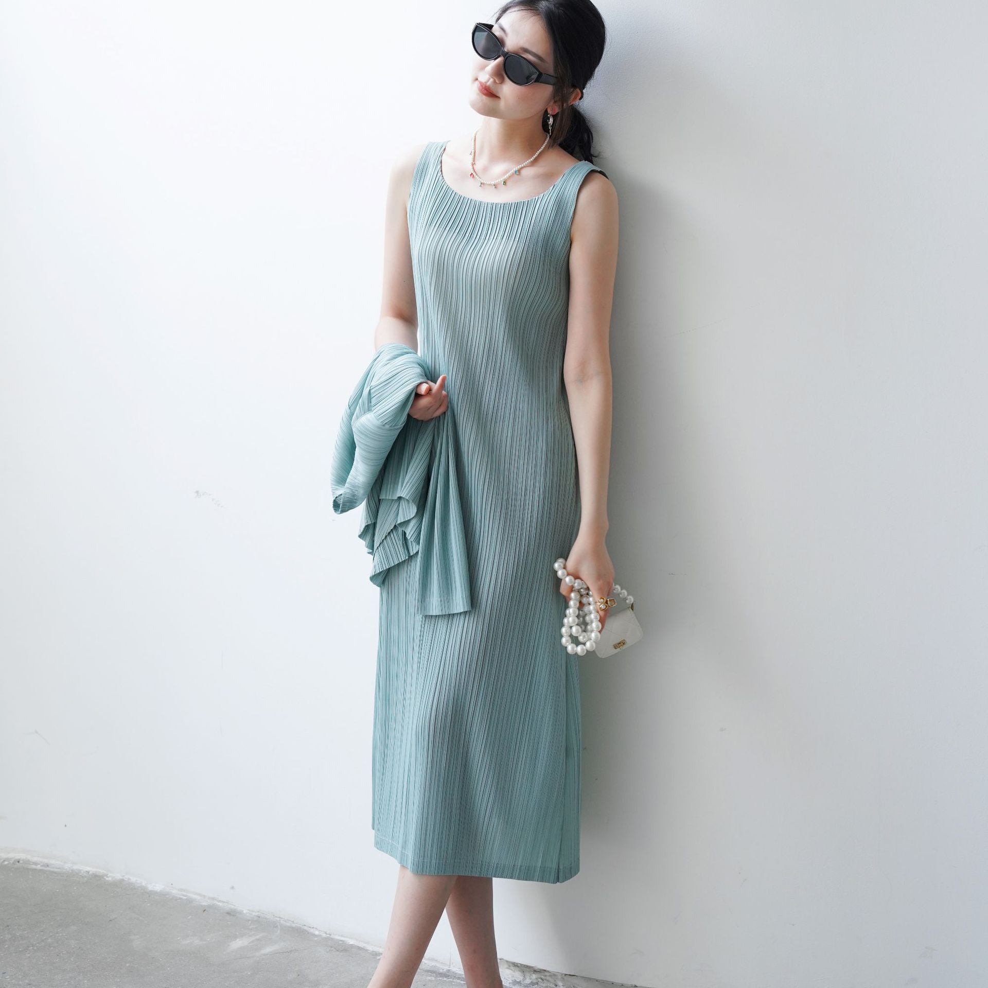 High-end Pleated Sleeveless Dress for Women Comfortable Casual Chic Office Wear Summer Fashion Style