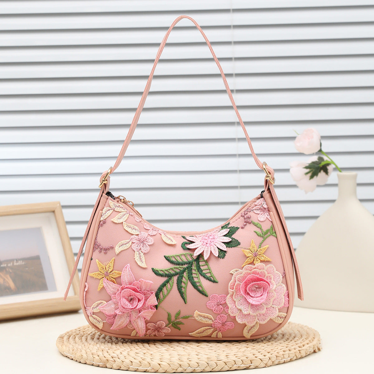 Cross-Border New Baguette Bag for Women, Underarm Bag for Women, 2025 New Shoulder Bag, Mesh Jacquard Embroidered Flower Bag