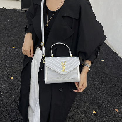 2025 New Women's Vintage Small Square Bag, Women's Shoulder Crossbody Commuter Messenger Bag, Trendy Letter Box Bag, Foreign Trade