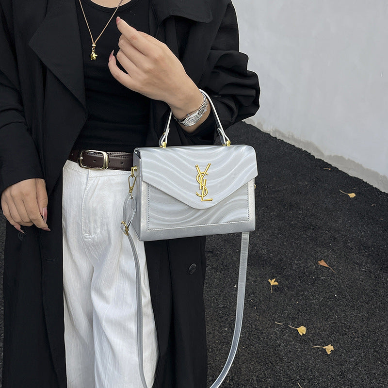 2025 New Women's Vintage Small Square Bag, Women's Shoulder Crossbody Commuter Messenger Bag, Trendy Letter Box Bag, Foreign Trade